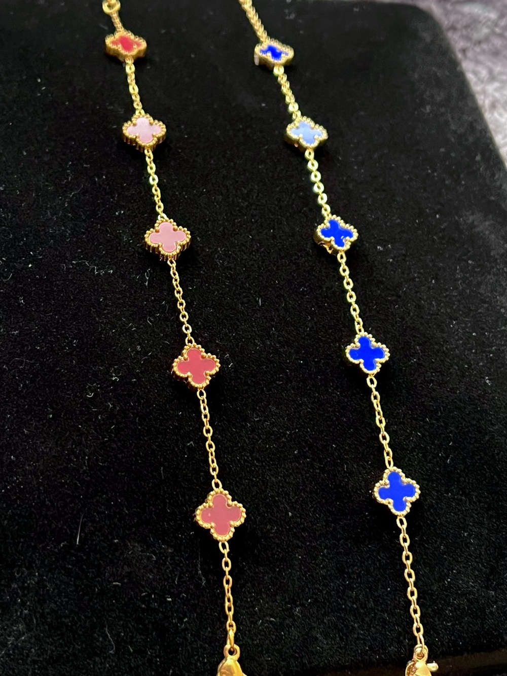 18k Gold Plated Clover Bracelet 5 motif Lapis Lazuli & Garnet 9.5mm (Set of 2)